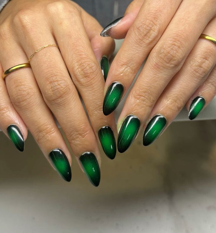 Green aura nails, a mystical and ethereal manicure. #auranails #greennails #mysticalnails