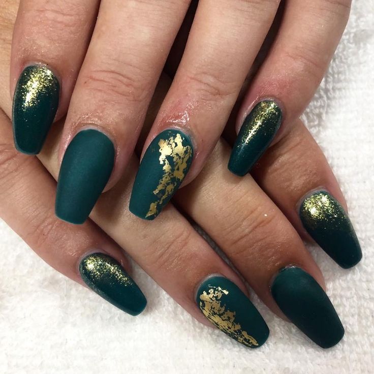 These stunning gold foil accent nails are perfect for making a statement. #GoldFoil #NailDesign #AccentNailDesign #StatementNails #ChicNails