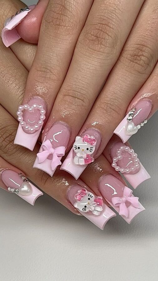 Kawaii nails: cute and playful for your fun spring manicure.  #KawaiiNails  #PlayfulNails