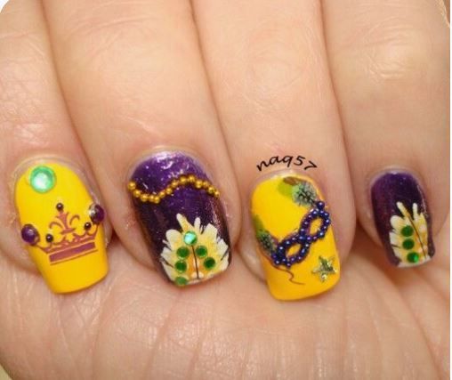 King & Queen nails for a royal Mardi Gras look. #KingQueenNails